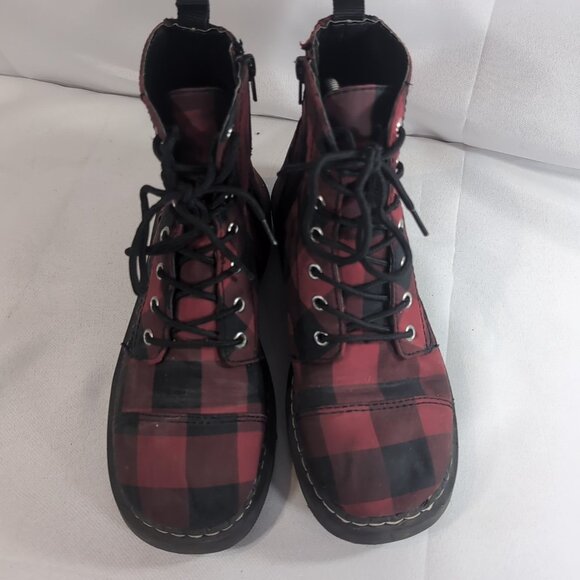 T.U.K. 2013 Anarchic Boots Plaid Red Black Lace Up Women's 9 T2192 7 Eye Punk - Picture 8 of 16